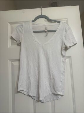 lululemon athletica White V-Neck Short Sleeve Tee
